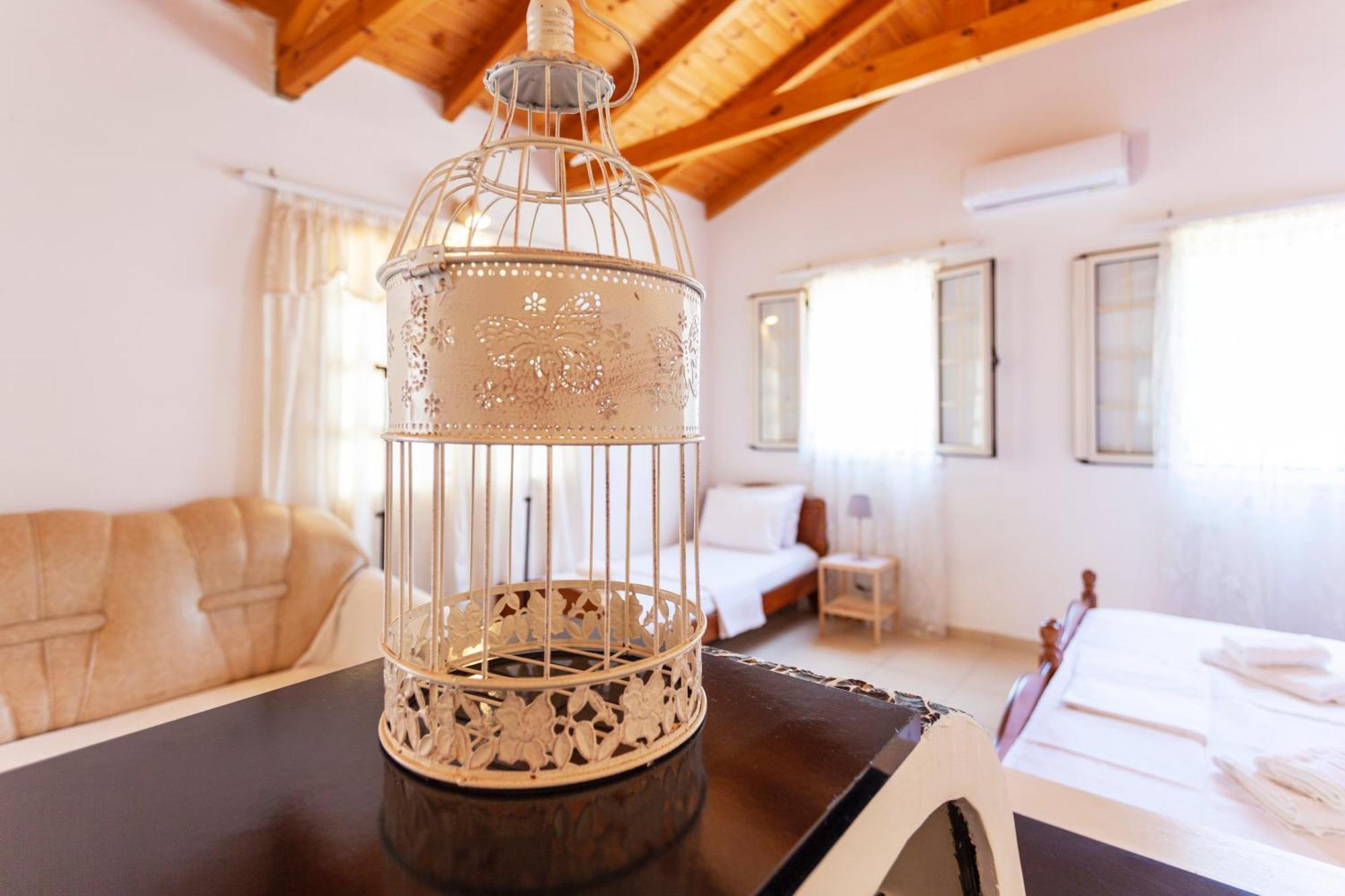 Retzos Rooms Himare Exteriör bild